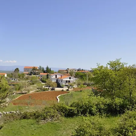 Zecevic Pensjonat Vrh (Krk)